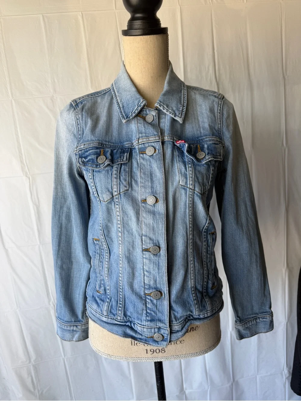 Levi's Women's Light Blue Denim Trucker Jacket